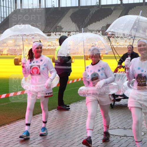 07.12.2025 - St. Pauli X-Mass-Run No. 15 Luisa Fischer http://msf.ph/oto/9384606 07.12.2025 10:15:43 Ziel 62, 76, 308, 431, 436, 438, 762, 1180, 1183, 1363, 1867, 1869, 1873, 1885, 2666, 2667, 2668, 2745, 2883, 2891, 3053, 3103, 3741, 4001, 4004, 4494, 4536 meine-sportfotos.de