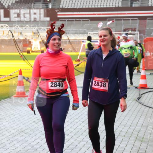 07.12.2025 - St. Pauli X-Mass-Run No. 15 Luisa Fischer http://msf.ph/oto/9384619 07.12.2025 11:30:35 Ziel 15, 2840, 15, 2838, 4651, 859, 882, 1922, 1924, 1925, 1941, 2020, 2509, 2705, 2787, 2838, 2840, 2876, 3303, 4651, 4839 meine-sportfotos.de