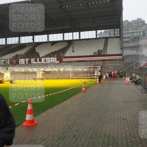 07.12.2025 - St. Pauli X-Mass-Run No. 15 Fabian Wolf http://msf.ph/oto/9384629 07.12.2025 10:12:14 Ziel 1389, 1526, 1833, 2177, 3870, 4658 meine-sportfotos.de