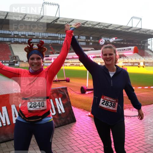 07.12.2025 - St. Pauli X-Mass-Run No. 15 Luisa Fischer http://msf.ph/oto/9384653 07.12.2025 11:30:44 Ziel 15, 5, 2838, 1941, 2020, 2509, 2705, 2787, 2876, 3303, 4839 meine-sportfotos.de