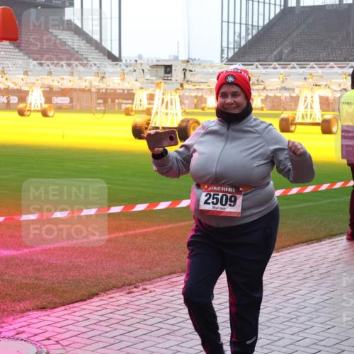 07.12.2025 - St. Pauli X-Mass-Run No. 15 Luisa Fischer http://msf.ph/oto/9384659 07.12.2025 11:30:56 Ziel 0, 15, 2509, 487, 539, 579, 581, 848, 865, 870, 872, 2020, 2307, 2308, 2311, 2314, 2317, 2319, 2509, 2705, 2871, 2876 meine-sportfotos.de