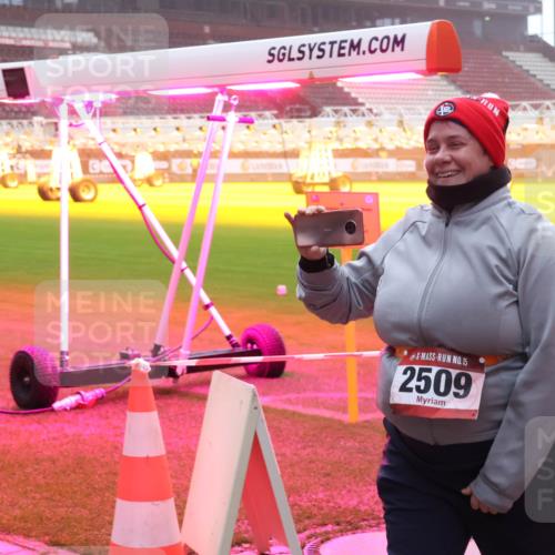 07.12.2025 - St. Pauli X-Mass-Run No. 15 Luisa Fischer http://msf.ph/oto/9384664 07.12.2025 11:30:57 Ziel 15, 2509, 487, 539, 579, 581, 848, 865, 870, 872, 2020, 2307, 2308, 2311, 2314, 2317, 2319, 2449, 2450, 2509, 2705, 2871, 2876 meine-sportfotos.de