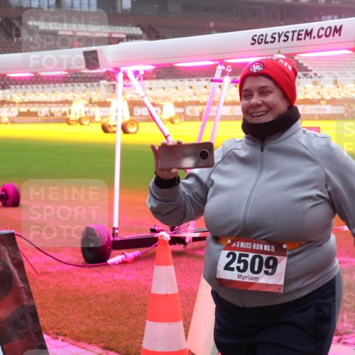 07.12.2025 - St. Pauli X-Mass-Run No. 15 Luisa Fischer http://msf.ph/oto/9384666 07.12.2025 11:30:57 Ziel 15, 2509, 487, 539, 579, 581, 848, 865, 870, 872, 2020, 2307, 2308, 2311, 2314, 2317, 2319, 2449, 2450, 2509, 2705, 2871, 2876 meine-sportfotos.de
