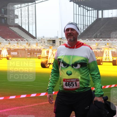 07.12.2025 - St. Pauli X-Mass-Run No. 15 Luisa Fischer http://msf.ph/oto/9384675 07.12.2025 11:30:59 Ziel 1, 15, 4651, 487, 539, 579, 581, 848, 865, 870, 872, 2020, 2307, 2308, 2311, 2314, 2317, 2319, 2449, 2450, 2509, 2705, 2871, 2876 meine-sportfotos.de