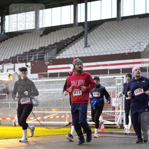 07.12.2025 - St. Pauli X-Mass-Run No. 15 Patografie http://msf.ph/oto/9384712 07.12.2025 10:28:08 Ziel 1507, 1742, 1745, 2723, 3395, 3412, 3413, 3472, 3727, 3729, 3730, 3879, 3881, 3883, 4064, 4065, 4159, 4160, 4189, 4245, 4344, 4376, 4380, 4453, 4454, 4697, 4698, 4700, 4701, 4702, 4704, 4706, 4707, 4708, 4710 meine-sportfotos.de