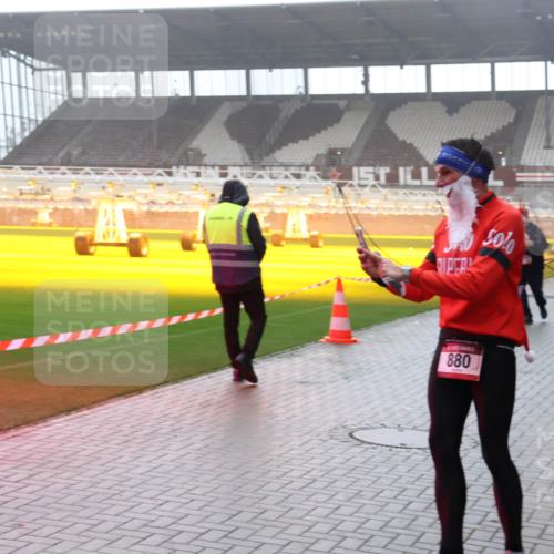 07.12.2025 - St. Pauli X-Mass-Run No. 15 Luisa Fischer http://msf.ph/oto/9384723 07.12.2025 11:31:11 Ziel 880, 203, 329, 487, 539, 554, 579, 581, 848, 865, 870, 872, 1595, 2020, 2307, 2308, 2311, 2314, 2317, 2319, 2449, 2450, 2509, 2871, 2876, 3328 meine-sportfotos.de