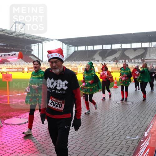 07.12.2025 - St. Pauli X-Mass-Run No. 15 Luisa Fischer http://msf.ph/oto/9384797 07.12.2025 11:31:26 Ziel 15, 2020, 2317, 244, 203, 329, 487, 539, 554, 579, 581, 848, 865, 870, 872, 1595, 1755, 2307, 2308, 2311, 2314, 2317, 2319, 2428, 2429, 2430, 2449, 2450, 2492, 2493, 2871, 3181, 3182, 3184, 3238, 3239, 3328, 3352, 3436, 4105 meine-sportfotos.de