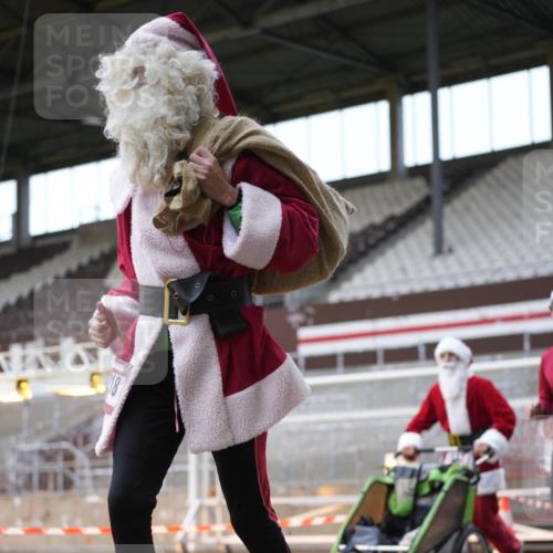 07.12.2025 - St. Pauli X-Mass-Run No. 15 Patografie http://msf.ph/oto/9384845 07.12.2025 10:28:27 Ziel 412, 2526, 2723, 2912, 2913, 3209, 3218, 3377, 3454, 3472, 4037, 4250, 4355, 4388 meine-sportfotos.de