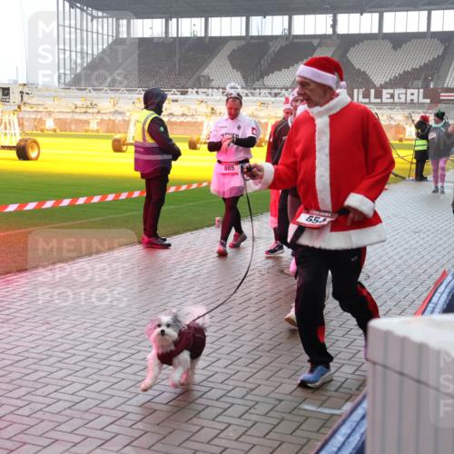 07.12.2025 - St. Pauli X-Mass-Run No. 15 Luisa Fischer http://msf.ph/oto/9384857 07.12.2025 11:31:38 Ziel 865, 550, 539, 203, 329, 331, 487, 539, 554, 579, 581, 848, 1595, 1755, 2017, 2307, 2308, 2311, 2314, 2317, 2428, 2429, 2430, 2449, 2450, 2492, 2493, 3181, 3182, 3184, 3238, 3239, 3328, 3352, 3436, 3600, 4105 meine-sportfotos.de