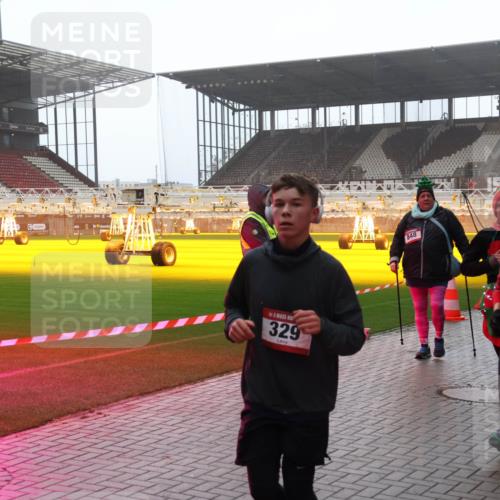 07.12.2025 - St. Pauli X-Mass-Run No. 15 Luisa Fischer http://msf.ph/oto/9384875 07.12.2025 11:31:45 Ziel 329, 848, 15, 4105, 3184, 203, 329, 331, 554, 1595, 1755, 2017, 2428, 2429, 2430, 2449, 2450, 2492, 2493, 3087, 3181, 3182, 3184, 3238, 3239, 3328, 3352, 3436, 3600, 4105 meine-sportfotos.de