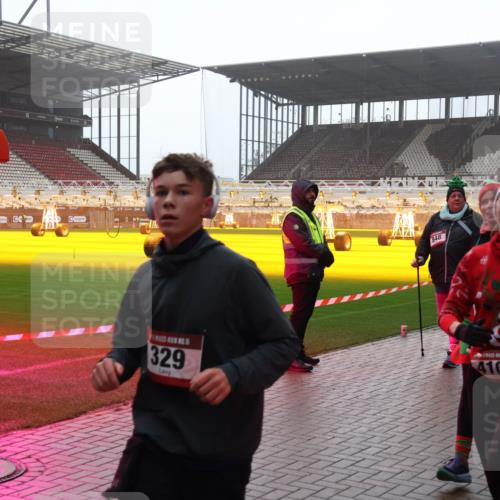 07.12.2025 - St. Pauli X-Mass-Run No. 15 Luisa Fischer http://msf.ph/oto/9384878 07.12.2025 11:31:46 Ziel 329, 848, 15, 4105, 31, 203, 329, 331, 554, 1595, 1755, 2017, 2428, 2429, 2430, 2492, 2493, 3087, 3181, 3182, 3184, 3238, 3239, 3328, 3352, 3436, 3600, 4105 meine-sportfotos.de