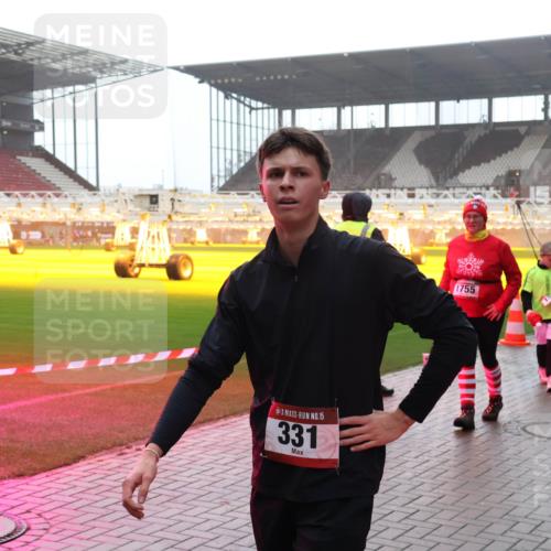 07.12.2025 - St. Pauli X-Mass-Run No. 15 Luisa Fischer http://msf.ph/oto/9384929 07.12.2025 11:32:03 Ziel 15, 331, 1755, 331, 1755, 2017, 2048, 2050, 2120, 2428, 2429, 2430, 2492, 2493, 2497, 2523, 2527, 2587, 2654, 2656, 3087, 3181, 3182, 3184, 3238, 3239, 3352, 3436, 3600, 3678, 4105, 4633, 4642 meine-sportfotos.de