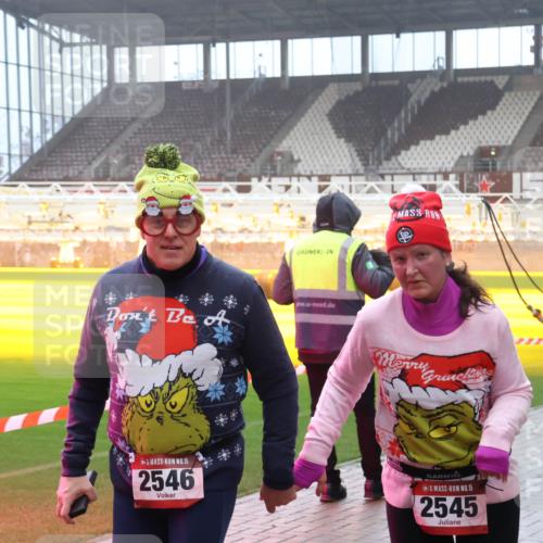 07.12.2025 - St. Pauli X-Mass-Run No. 15 Luisa Fischer http://msf.ph/oto/9385021 07.12.2025 10:16:42 Ziel 15, 2546, 15, 2545, 394, 1328, 2545, 2546, 2743, 4362, 4363, 4510 meine-sportfotos.de