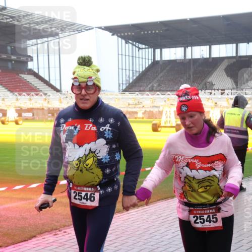 07.12.2025 - St. Pauli X-Mass-Run No. 15 Luisa Fischer http://msf.ph/oto/9385031 07.12.2025 10:16:42 Ziel 15, 2546, 15, 2545, 394, 1328, 2545, 2546, 2743, 4362, 4363, 4510 meine-sportfotos.de