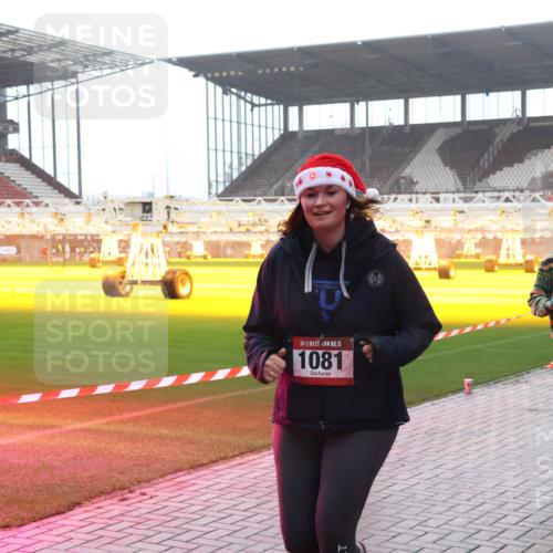 07.12.2025 - St. Pauli X-Mass-Run No. 15 Luisa Fischer http://msf.ph/oto/9385036 07.12.2025 11:32:51 Ziel 15, 1081, 2015, 477, 1081, 1884, 1886, 1998, 1999, 2000, 2015, 2043, 2044, 2120, 2283, 2419, 2595, 3173, 3177, 3343, 4640 meine-sportfotos.de