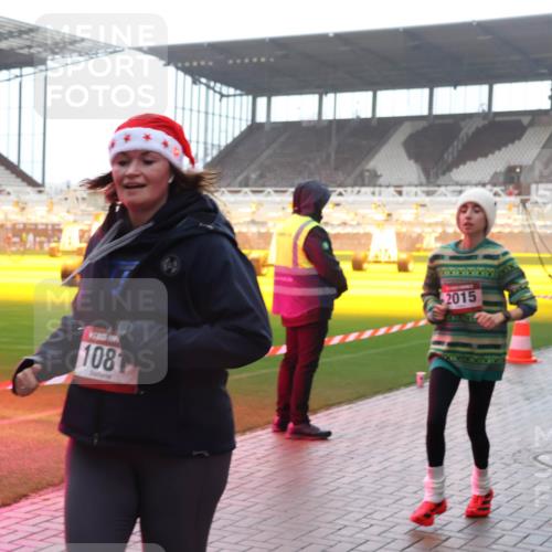 07.12.2025 - St. Pauli X-Mass-Run No. 15 Luisa Fischer http://msf.ph/oto/9385042 07.12.2025 11:32:51 Ziel 108, 2015, 1, 477, 1081, 1884, 1886, 1998, 1999, 2000, 2015, 2043, 2044, 2120, 2283, 2419, 2595, 3173, 3177, 3343, 4640 meine-sportfotos.de