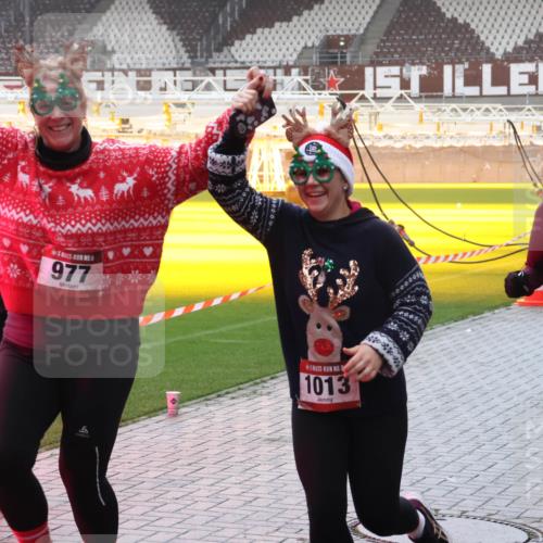 07.12.2025 - St. Pauli X-Mass-Run No. 15 Luisa Fischer http://msf.ph/oto/9385147 07.12.2025 11:33:39 Ziel 6, 977, 1013, 0000000, 3041, 56, 62, 72, 73, 85, 94, 103, 110, 142, 181, 260, 321, 340, 349, 977, 1013, 1361, 1591, 2005, 2016, 2107, 2113, 2278, 2281, 2282, 2284, 2612, 2613, 2614, 2620, 2662, 3039, 3041, 3166, 3169, 3254, 3269, 3271 meine-sportfotos.de