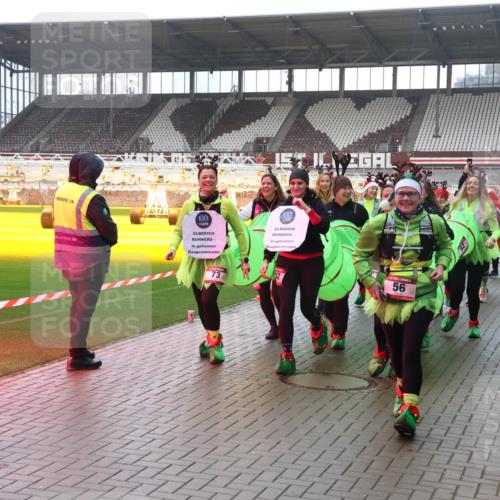 07.12.2025 - St. Pauli X-Mass-Run No. 15 Luisa Fischer http://msf.ph/oto/9385210 07.12.2025 11:34:05 Ziel 73, 56, 56, 62, 72, 73, 85, 94, 103, 110, 142, 181, 229, 239, 260, 340, 349, 354, 378, 1361, 2016, 2056, 2219, 2612, 2613, 2614, 2620, 3039, 3041, 3166, 3169, 3253, 3254, 3601, 3737, 3740, 4649, 4844 meine-sportfotos.de