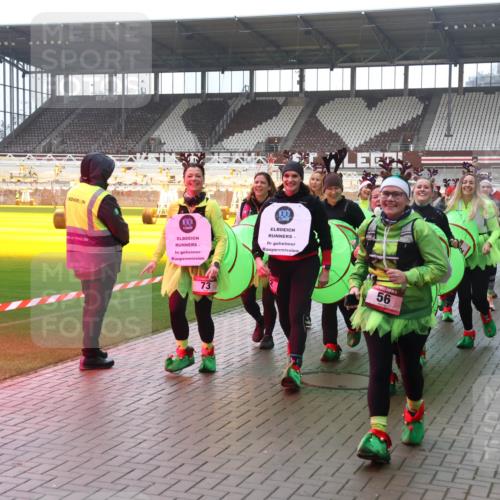 07.12.2025 - St. Pauli X-Mass-Run No. 15 Luisa Fischer http://msf.ph/oto/9385211 07.12.2025 11:34:05 Ziel 73, 56, 56, 62, 72, 73, 85, 94, 103, 110, 142, 181, 229, 239, 260, 340, 349, 354, 378, 1361, 2016, 2056, 2219, 2612, 2613, 2614, 2620, 3039, 3041, 3166, 3169, 3253, 3254, 3601, 3737, 3740, 4649, 4844 meine-sportfotos.de