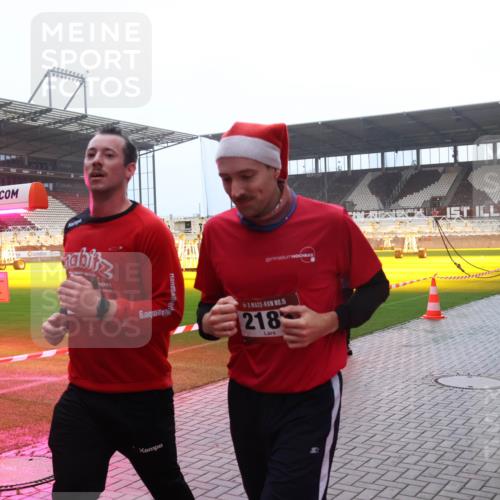 07.12.2025 - St. Pauli X-Mass-Run No. 15 Luisa Fischer http://msf.ph/oto/9385212 07.12.2025 10:16:58 Ziel 5831, 15, 218, 394, 1328, 1989, 1997, 2185, 2266, 2743, 3633, 4356, 4359, 4362, 4363, 4510, 4769 meine-sportfotos.de