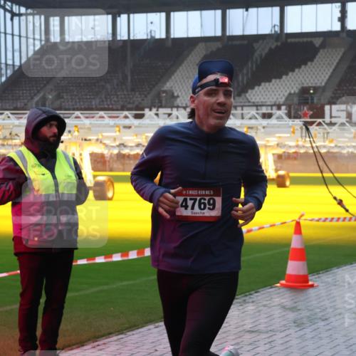 07.12.2025 - St. Pauli X-Mass-Run No. 15 Luisa Fischer http://msf.ph/oto/9385228 07.12.2025 10:17:02 Ziel 67, 15, 4769, 394, 1328, 1620, 1989, 1997, 2185, 2266, 2743, 3633, 4356, 4359, 4362, 4363, 4510, 4769 meine-sportfotos.de