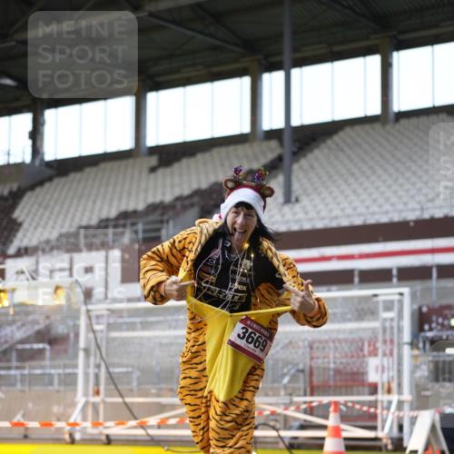 07.12.2025 - St. Pauli X-Mass-Run No. 15 Patografie http://msf.ph/oto/9385279 07.12.2025 10:28:52 Ziel 1095, 1308, 1330, 1566, 2046, 2051, 2397, 3669, 4073, 4265, 4291, 4414, 4446, 4449, 4450, 4543, 4544 meine-sportfotos.de