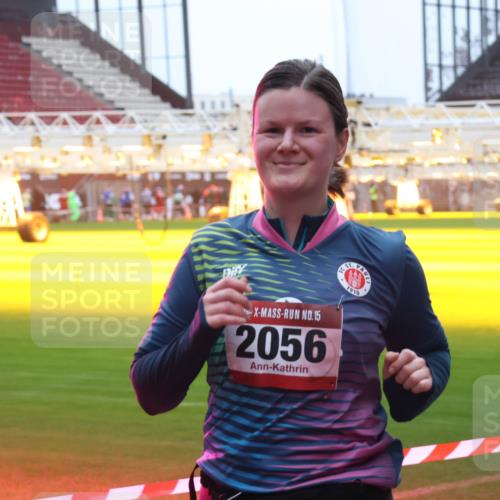 07.12.2025 - St. Pauli X-Mass-Run No. 15 Luisa Fischer http://msf.ph/oto/9385357 07.12.2025 11:34:43 Ziel 15, 2056, 1910, 704, 782, 820, 825, 864, 869, 871, 1001, 1710, 1908, 2056, 2219, 2277, 2280, 2635, 2809, 3139, 3387, 3448, 3549, 4844 meine-sportfotos.de