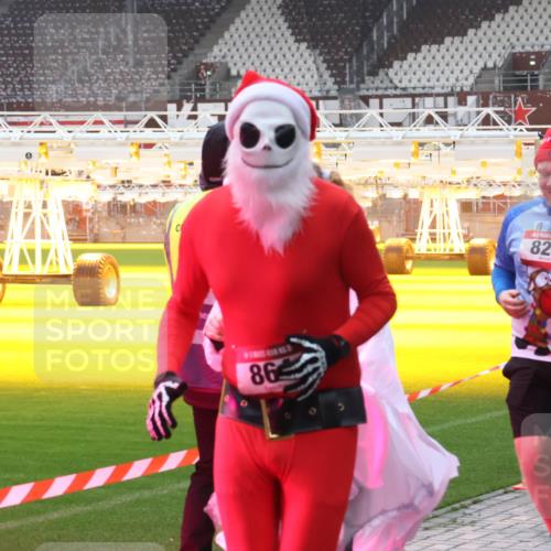07.12.2025 - St. Pauli X-Mass-Run No. 15 Luisa Fischer http://msf.ph/oto/9385400 07.12.2025 11:34:52 Ziel 86, 820, 704, 782, 820, 825, 864, 869, 871, 1001, 1710, 1908, 2277, 2280, 2456, 2458, 2635, 2704, 2706, 2809, 3139, 3387, 3448, 3549 meine-sportfotos.de