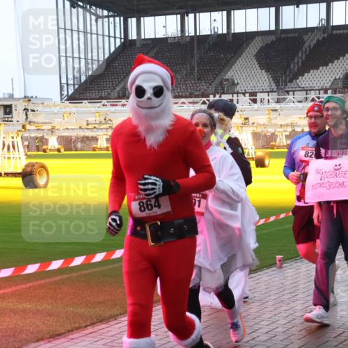 07.12.2025 - St. Pauli X-Mass-Run No. 15 Luisa Fischer http://msf.ph/oto/9385404 07.12.2025 11:34:53 Ziel 63, 864, 1, 82, 869, 704, 782, 820, 825, 864, 869, 871, 1001, 1710, 1908, 2277, 2280, 2456, 2458, 2635, 2704, 2706, 2809, 3139, 3387, 3448, 3549 meine-sportfotos.de