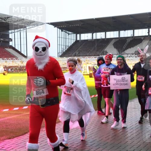 07.12.2025 - St. Pauli X-Mass-Run No. 15 Luisa Fischer http://msf.ph/oto/9385406 07.12.2025 11:34:54 Ziel 15, 864, 1001, 820, 869, 825, 671, 704, 782, 820, 825, 864, 869, 871, 1001, 1710, 1908, 2277, 2280, 2456, 2458, 2635, 2704, 2706, 2809, 3139, 3387, 3448, 3549 meine-sportfotos.de