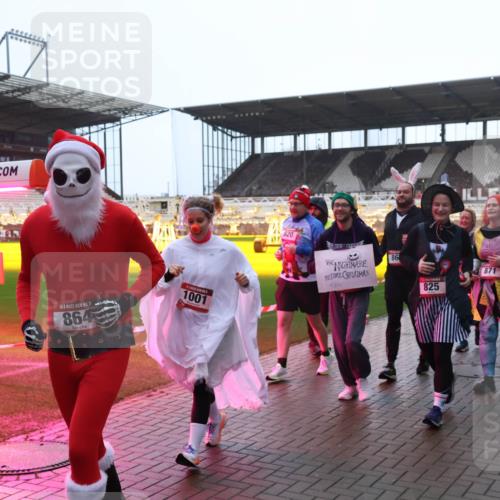 07.12.2025 - St. Pauli X-Mass-Run No. 15 Luisa Fischer http://msf.ph/oto/9385408 07.12.2025 11:34:54 Ziel 15, 864, 1001, 820, 786, 86, 871, 825, 2277, 704, 782, 820, 825, 864, 869, 871, 1001, 1710, 1908, 2277, 2280, 2456, 2458, 2635, 2704, 2706, 2809, 3139, 3387, 3448, 3549 meine-sportfotos.de