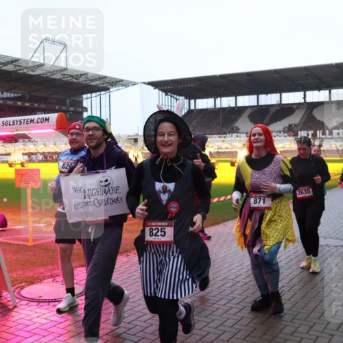 07.12.2025 - St. Pauli X-Mass-Run No. 15 Luisa Fischer http://msf.ph/oto/9385445 07.12.2025 11:34:56 Ziel 820, 5, 825, 871, 2635, 2277, 704, 782, 820, 825, 864, 869, 871, 1001, 1710, 1908, 2277, 2280, 2456, 2458, 2635, 2704, 2706, 2809, 3387, 3448 meine-sportfotos.de