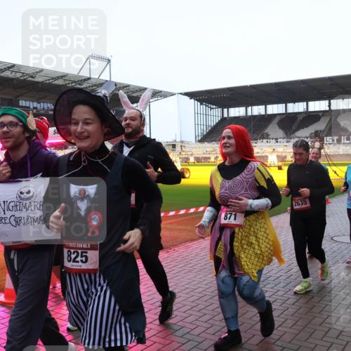 07.12.2025 - St. Pauli X-Mass-Run No. 15 Luisa Fischer http://msf.ph/oto/9385448 07.12.2025 11:34:56 Ziel 15, 825, 871, 2635, 2277, 704, 782, 820, 825, 864, 869, 871, 1001, 1710, 1908, 2277, 2280, 2456, 2458, 2635, 2704, 2706, 2809, 3387, 3448 meine-sportfotos.de