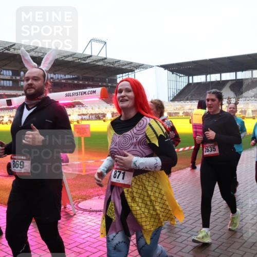 07.12.2025 - St. Pauli X-Mass-Run No. 15 Luisa Fischer http://msf.ph/oto/9385450 07.12.2025 11:34:57 Ziel 869, 871, 2635, 2277, 704, 782, 820, 825, 864, 869, 871, 1001, 1710, 1908, 2277, 2280, 2456, 2458, 2635, 2704, 2706, 2809, 3387, 3448 meine-sportfotos.de