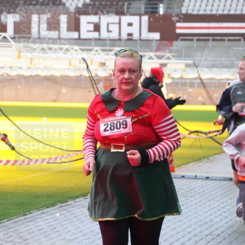07.12.2025 - St. Pauli X-Mass-Run No. 15 Luisa Fischer http://msf.ph/oto/9385460 07.12.2025 11:35:05 Ziel 15, 2809, 270, 782, 2706, 316, 704, 782, 820, 825, 864, 869, 871, 1001, 1710, 1908, 2277, 2280, 2413, 2456, 2458, 2635, 2704, 2706, 2809, 3387 meine-sportfotos.de