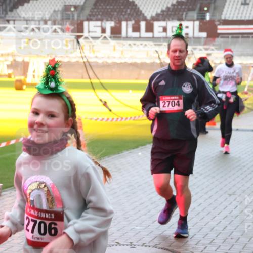 07.12.2025 - St. Pauli X-Mass-Run No. 15 Luisa Fischer http://msf.ph/oto/9385473 07.12.2025 11:35:08 Ziel 15, 2706, 2704, 316, 704, 782, 820, 864, 869, 871, 1001, 1908, 2277, 2280, 2413, 2456, 2458, 2635, 2704, 2706, 2809, 3005, 3387 meine-sportfotos.de