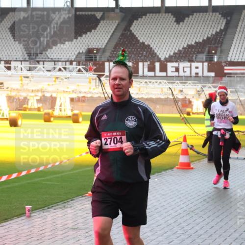 07.12.2025 - St. Pauli X-Mass-Run No. 15 Luisa Fischer http://msf.ph/oto/9385480 07.12.2025 11:35:09 Ziel 15, 2704, 1, 1913, 25, 782, 316, 704, 782, 820, 869, 871, 1908, 2277, 2280, 2413, 2456, 2458, 2635, 2704, 2706, 2809, 3005, 3387 meine-sportfotos.de