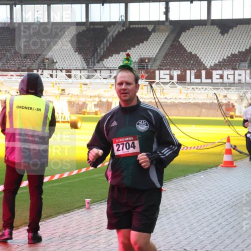 07.12.2025 - St. Pauli X-Mass-Run No. 15 Luisa Fischer http://msf.ph/oto/9385483 07.12.2025 11:35:09 Ziel 15, 2704, 782, 316, 704, 782, 820, 869, 871, 1908, 2277, 2280, 2413, 2456, 2458, 2635, 2704, 2706, 2809, 3005, 3387 meine-sportfotos.de