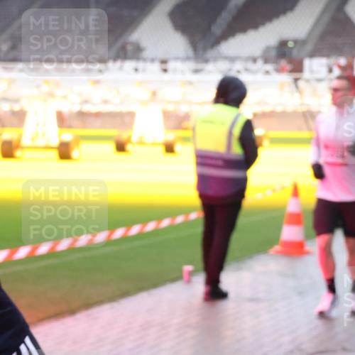 07.12.2025 - St. Pauli X-Mass-Run No. 15 Luisa Fischer http://msf.ph/oto/9385519 07.12.2025 11:35:17 Ziel 316, 704, 782, 2413, 2456, 2458, 2481, 2704, 2706, 2809, 3005, 3387 meine-sportfotos.de