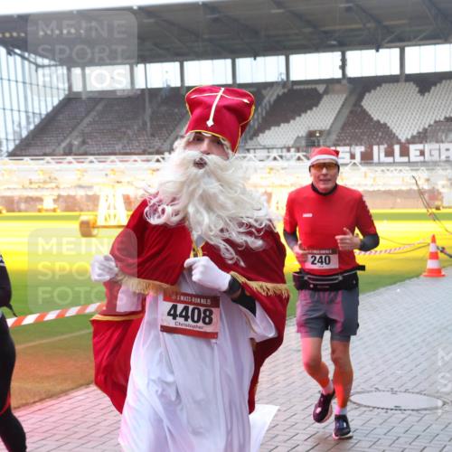 07.12.2025 - St. Pauli X-Mass-Run No. 15 Luisa Fischer http://msf.ph/oto/9385576 07.12.2025 11:35:43 Ziel 3005, 15, 4408, 240, 240, 316, 527, 535, 2150, 2413, 2481, 2660, 3005, 3148, 3149, 3967, 4408 meine-sportfotos.de