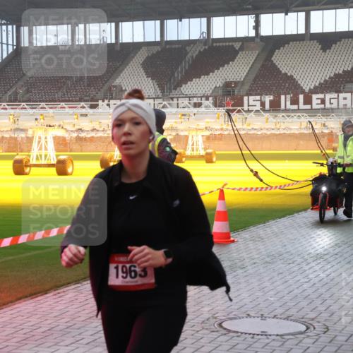 07.12.2025 - St. Pauli X-Mass-Run No. 15 Luisa Fischer http://msf.ph/oto/9385671 07.12.2025 10:18:09 Ziel 1963, 2688, 257, 268, 1161, 1162, 1963, 2663, 2688, 2725, 2952, 3804, 4114, 4127, 4227, 4339, 4764 meine-sportfotos.de
