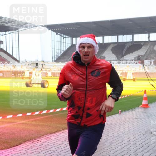 07.12.2025 - St. Pauli X-Mass-Run No. 15 Luisa Fischer http://msf.ph/oto/9385723 07.12.2025 11:36:28 Ziel 3, 15, 364, 311, 728, 1753, 1792, 1960, 1962, 2183, 2310, 2316, 2902, 2907, 2962, 3109, 3610, 3612, 3614, 3653, 3967, 4816, 4823, 4843 meine-sportfotos.de
