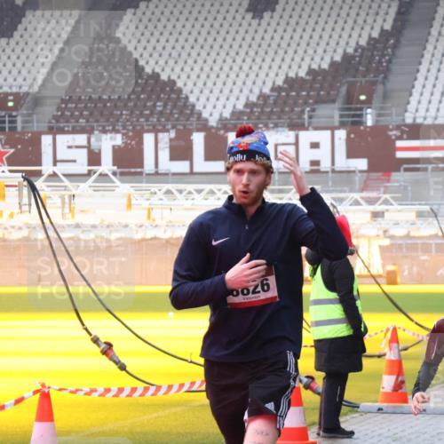 07.12.2025 - St. Pauli X-Mass-Run No. 15 Luisa Fischer http://msf.ph/oto/9385765 07.12.2025 11:36:41 Ziel 0026, 15, 3612, 15, 3610, 311, 728, 1753, 1792, 1960, 1962, 2183, 2310, 2316, 2907, 3109, 3610, 3612, 3614, 3653, 3826, 4628, 4816, 4823 meine-sportfotos.de