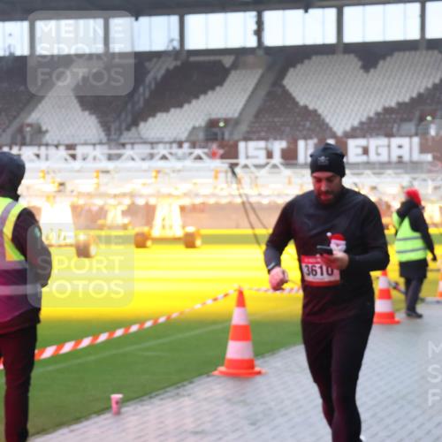 07.12.2025 - St. Pauli X-Mass-Run No. 15 Luisa Fischer http://msf.ph/oto/9385780 07.12.2025 11:36:43 Ziel 1, 3610, 311, 728, 1753, 1792, 2183, 2310, 2316, 2907, 3109, 3610, 3612, 3614, 3653, 3826, 4628 meine-sportfotos.de