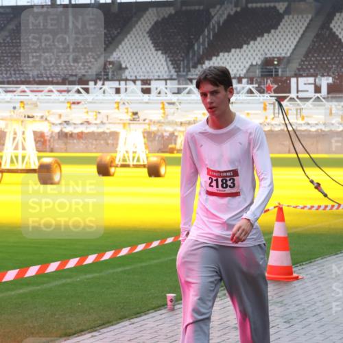 07.12.2025 - St. Pauli X-Mass-Run No. 15 Luisa Fischer http://msf.ph/oto/9385814 07.12.2025 11:37:03 Ziel 15, 2183, 1, 1588, 1590, 1753, 1792, 2004, 2183, 2310, 2316, 2405, 2517, 2907, 2917, 3610, 3612, 3614, 3653, 3826, 4628 meine-sportfotos.de