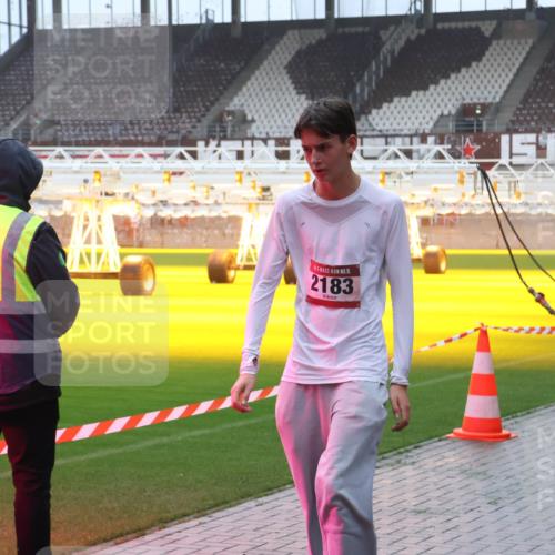 07.12.2025 - St. Pauli X-Mass-Run No. 15 Luisa Fischer http://msf.ph/oto/9385815 07.12.2025 11:37:03 Ziel 15, 2183, 1588, 1590, 1753, 1792, 2004, 2183, 2310, 2316, 2405, 2517, 2907, 2917, 3610, 3612, 3614, 3653, 3826, 4628 meine-sportfotos.de