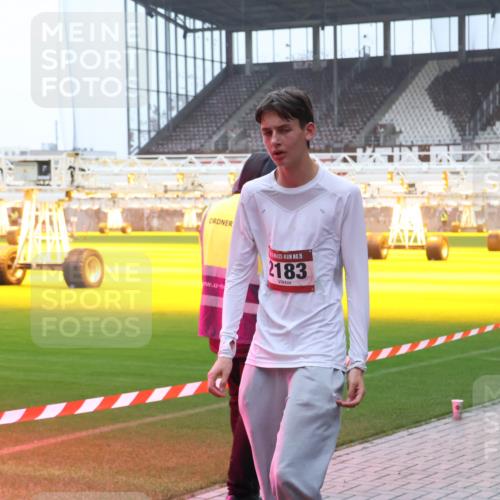 07.12.2025 - St. Pauli X-Mass-Run No. 15 Luisa Fischer http://msf.ph/oto/9385819 07.12.2025 11:37:04 Ziel 15, 2183, 1588, 1590, 1753, 1792, 2004, 2102, 2183, 2310, 2405, 2517, 2907, 2917, 3610, 3612, 3614, 3653, 3826, 4628 meine-sportfotos.de