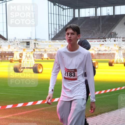 07.12.2025 - St. Pauli X-Mass-Run No. 15 Luisa Fischer http://msf.ph/oto/9385820 07.12.2025 11:37:05 Ziel 15, 2183, 1588, 1590, 1753, 1792, 2004, 2102, 2405, 2517, 2907, 2917, 3610, 3612, 3826, 4628 meine-sportfotos.de