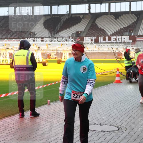 07.12.2025 - St. Pauli X-Mass-Run No. 15 Luisa Fischer http://msf.ph/oto/9385885 07.12.2025 11:37:48 Ziel 15, 227, 2686, 484, 544, 857, 991, 1154, 1156, 1280, 2022, 2102, 2153, 2279, 2517, 2686, 2810, 2917, 3916, 3931 meine-sportfotos.de