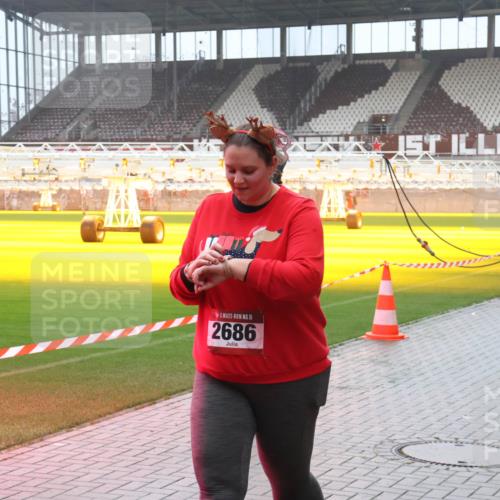 07.12.2025 - St. Pauli X-Mass-Run No. 15 Luisa Fischer http://msf.ph/oto/9385910 07.12.2025 11:37:53 Ziel 15, 2686, 484, 544, 857, 991, 1154, 1156, 1280, 2022, 2153, 2279, 2686, 2810, 3916, 3931 meine-sportfotos.de